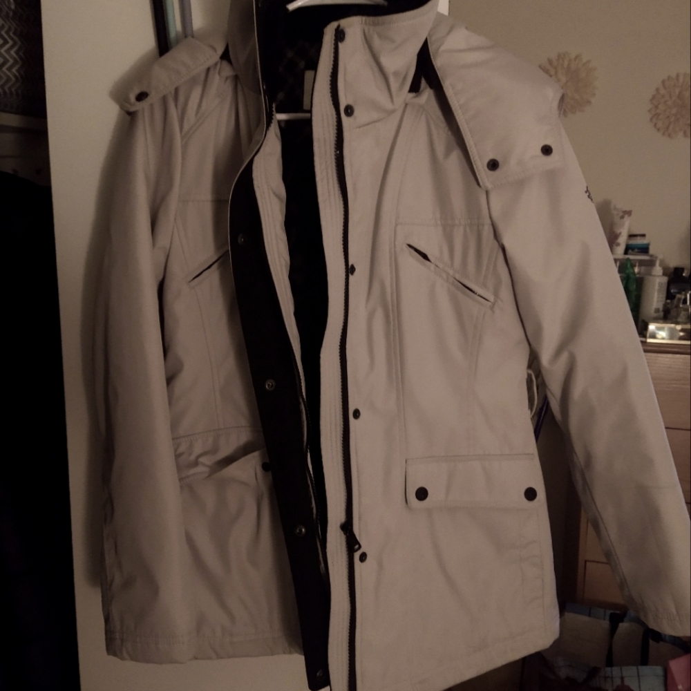 Jessica Simpson winter coat with detachable hood.